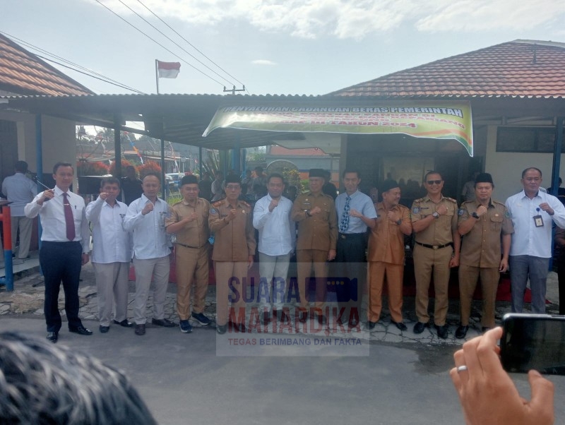 Penyaluran Bantuan Pangan Beras Tahap 3 Di Kantor Perum Bulog Cabang RL (doc.sm 2024)