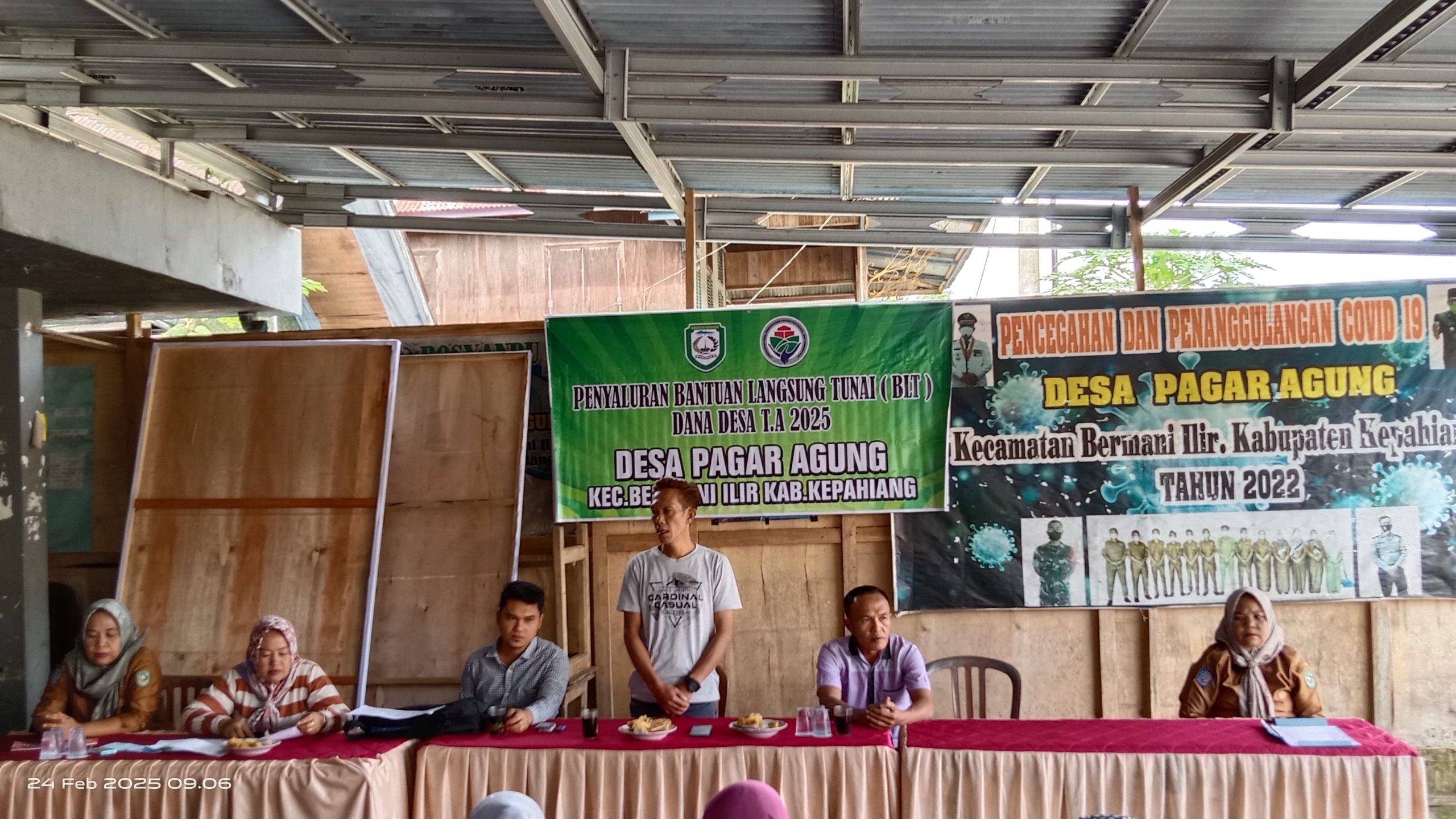 Kepala Desa Pagar Agung Bersama Perangkat Desa (doc.sm 2025)