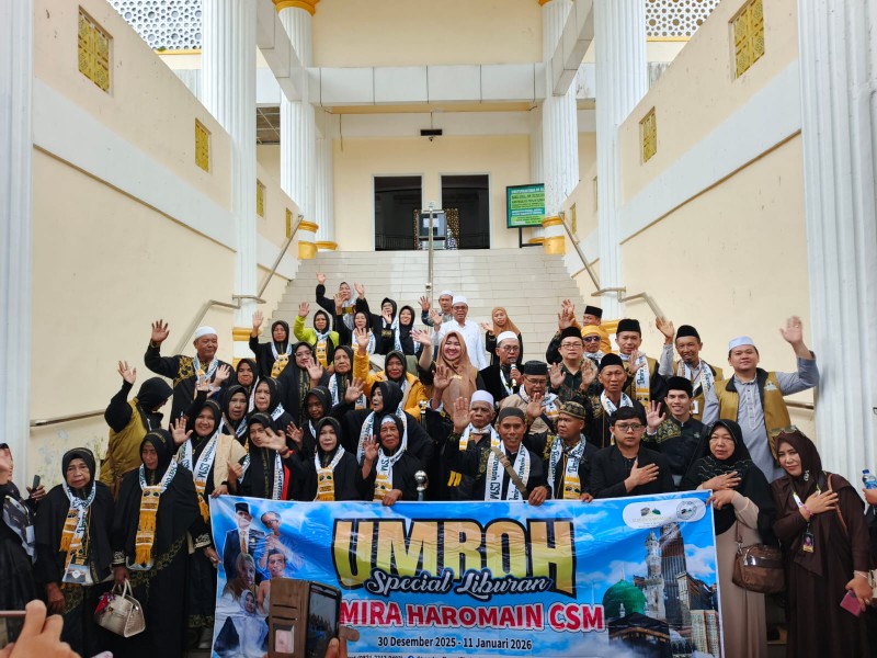 Jamaah Elmira Haromain CSM Siap Berangkat Umroh Dari Masjid Agung Kepahiang (Doc. suaramahardika.id)